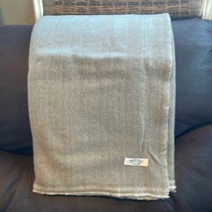 NWT 100% 4 Ply Cashmere Ex Large Throw Blanket Taupe